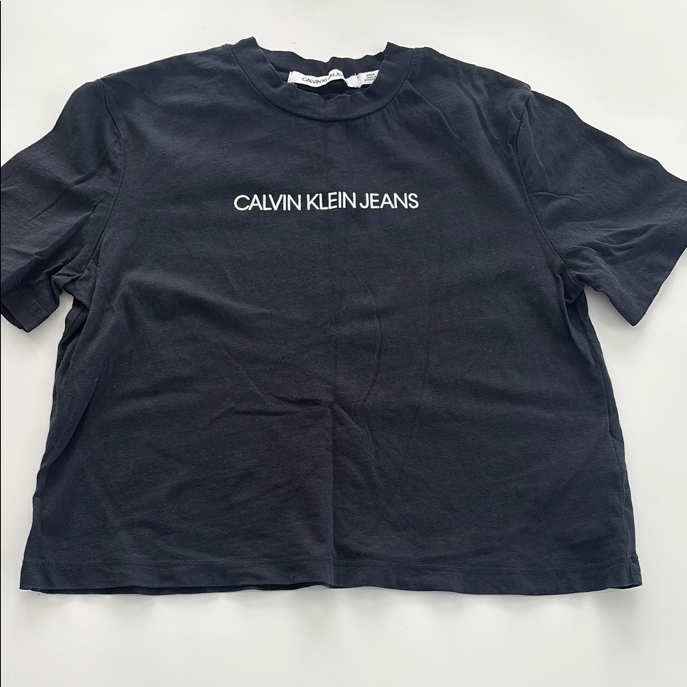 Calvin Klein Jeans women’s cropped T